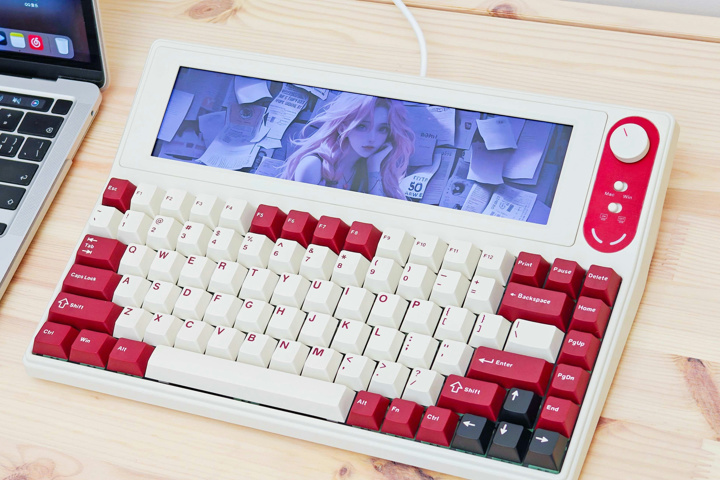 AJAZZ、10.1インチ横長ディスプレイを搭載した75％レイアウトの