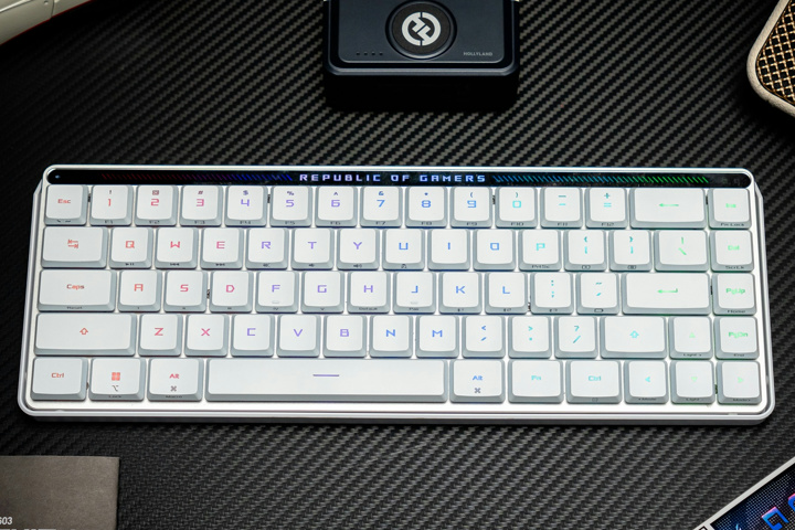 ASUS ROG Falchion RX Low Profile』レビューチェック ～現時点で最高