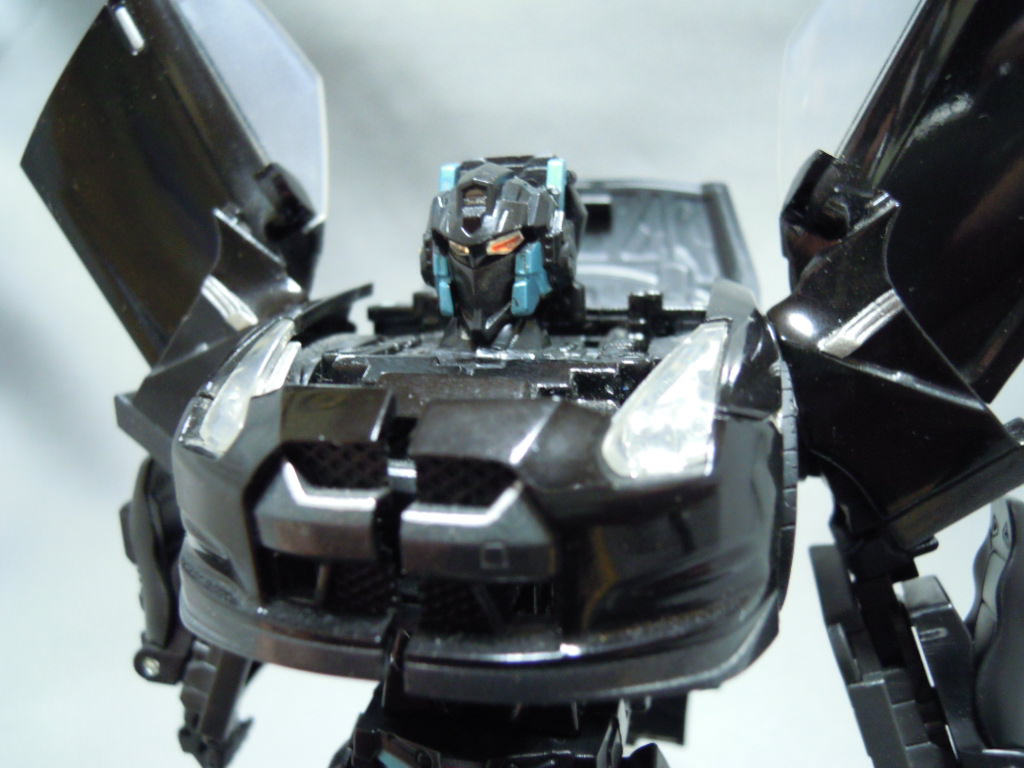 玩具レビュー A-01 NISSAN GT-R コンボイ スーパーブラック - 金の