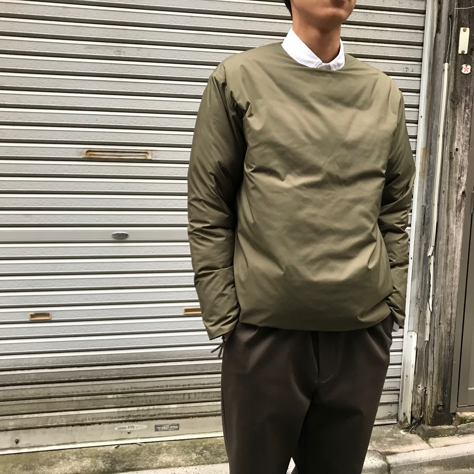 blurhms (ブラームス) Invisible Down Tee 着用画像 | WEEKENDER SHOP