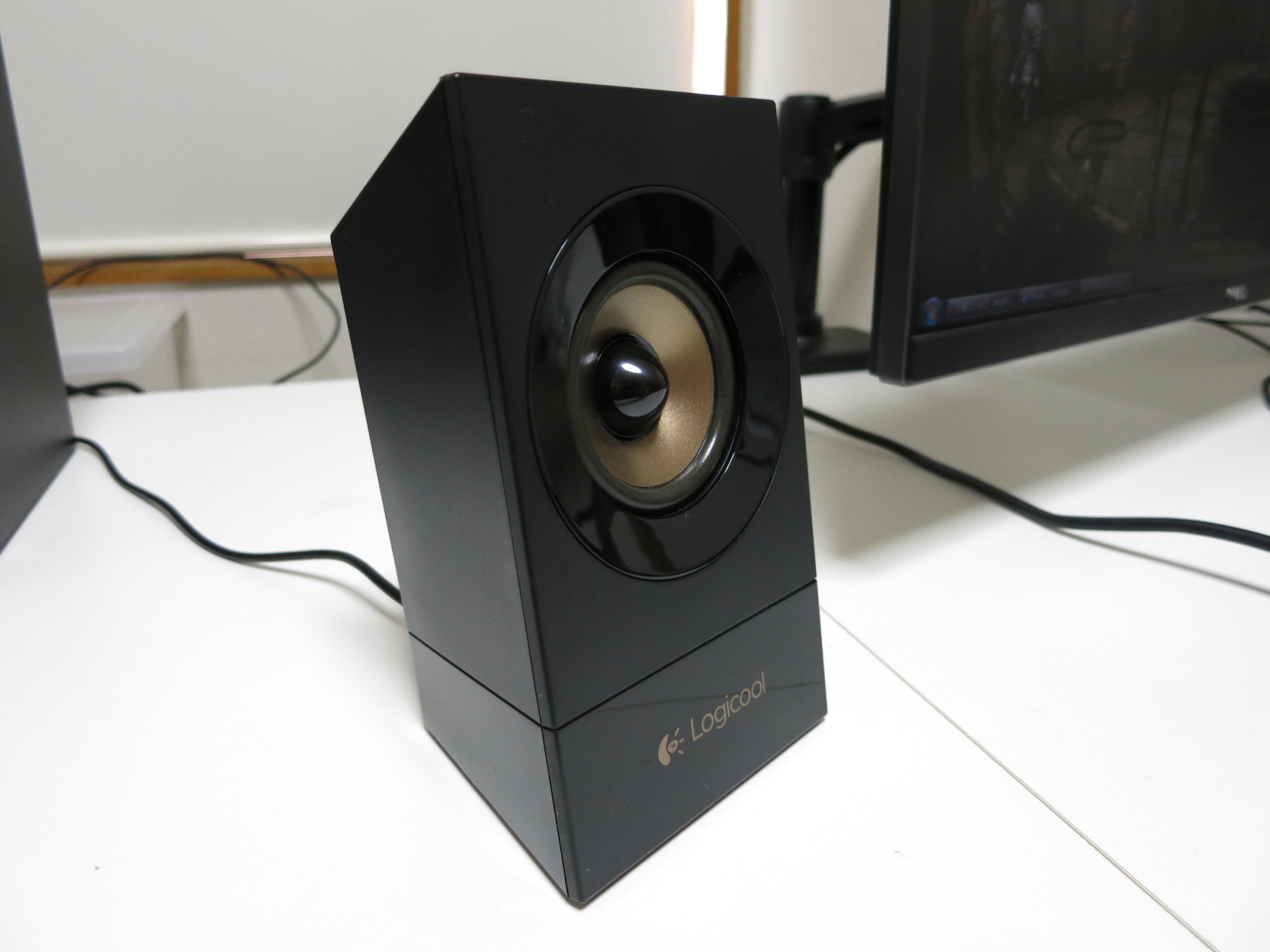 ロジクール 『Z533 Multimedia Speaker System』 レビュー ～使用感
