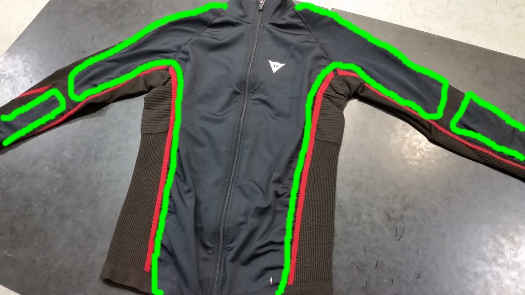 寒さに打ち勝つならインナーから『D-CORE NO WIND THERMO TEE LS』