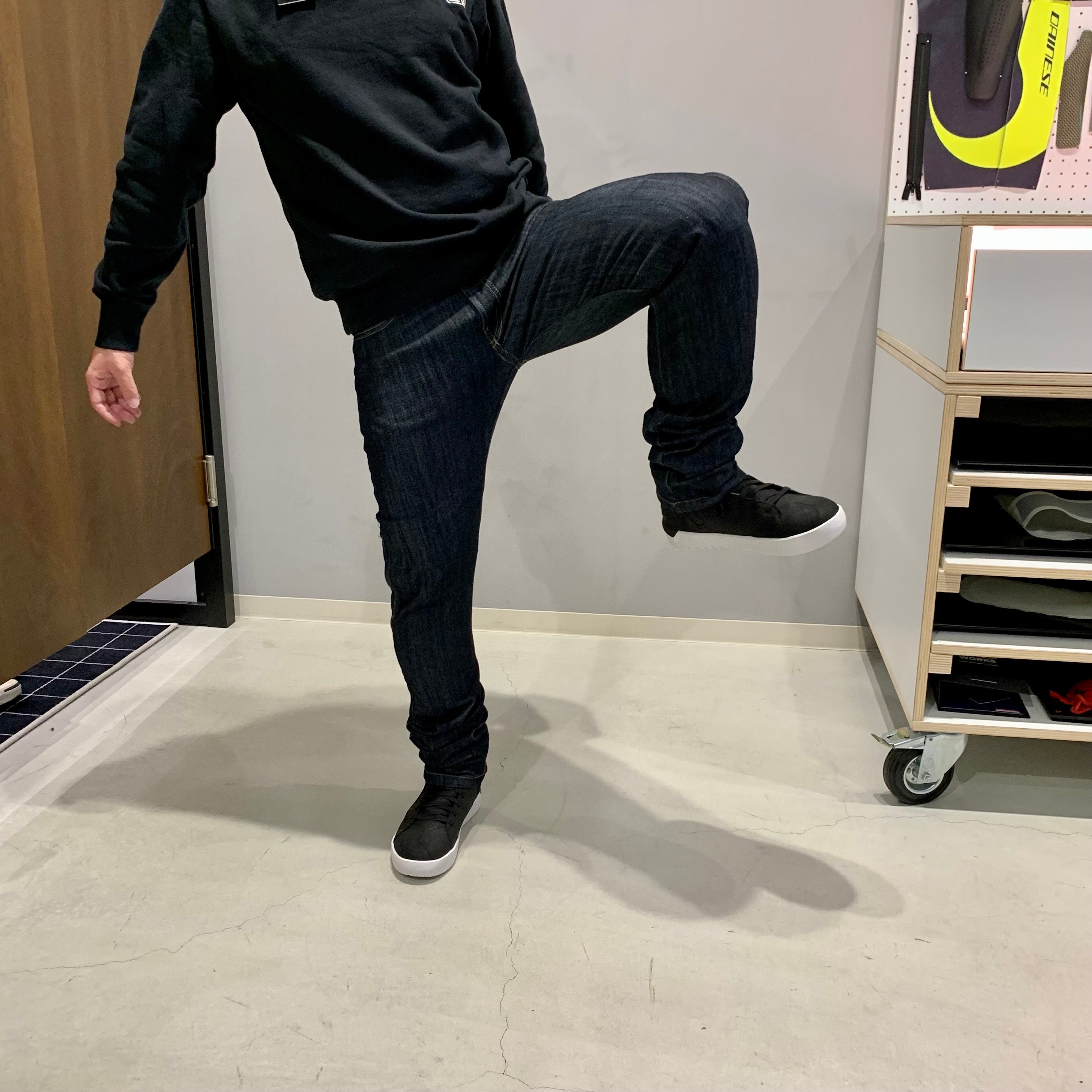 安全性と高い運動性を兼ね備えたダイネーゼのデニムシリーズをご紹介!!