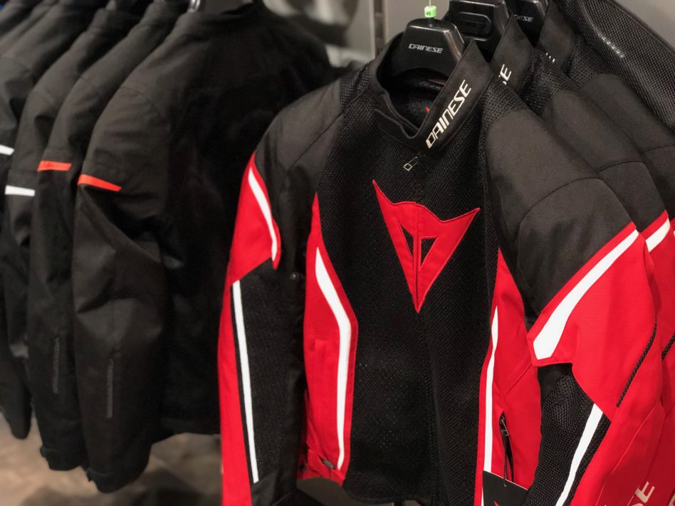 これからのシーズンに春夏ジャケット随時入荷！