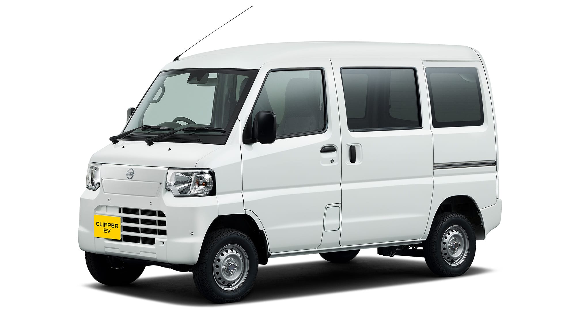 日産が軽商用電気自動車『クリッパーEV』発表〜ミニキャブEVより40万円