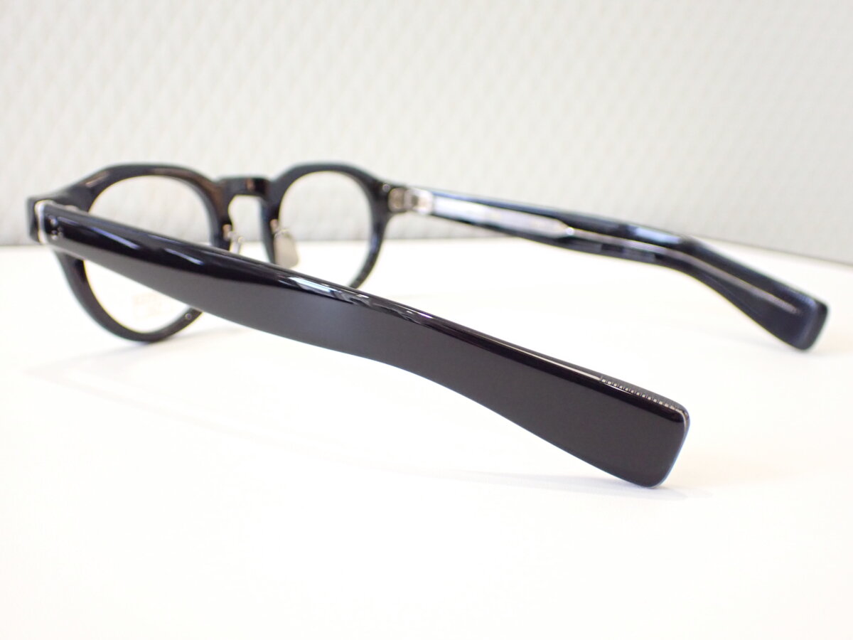 ブリッティッシュ＋フレンチヴィンテージ漂うセルフレーム｜EYEVAN7285