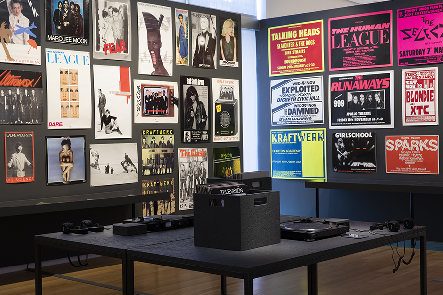 アート＆デザイン美術館で、パンクロックの歴史をグラフィックで