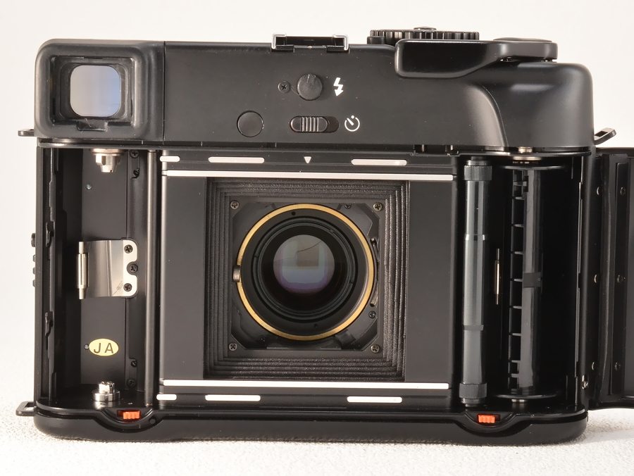 Mamiya New Mamiya 6／6×6判の中判カメラとして最上の選択肢サンライズ