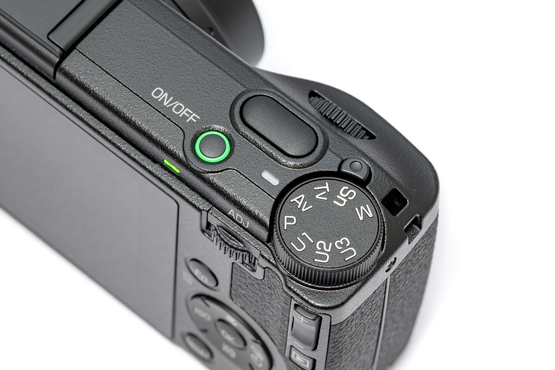 6年半ぶりにモデルチェンジした RICOH GR IV を発売日に入手した – 酔