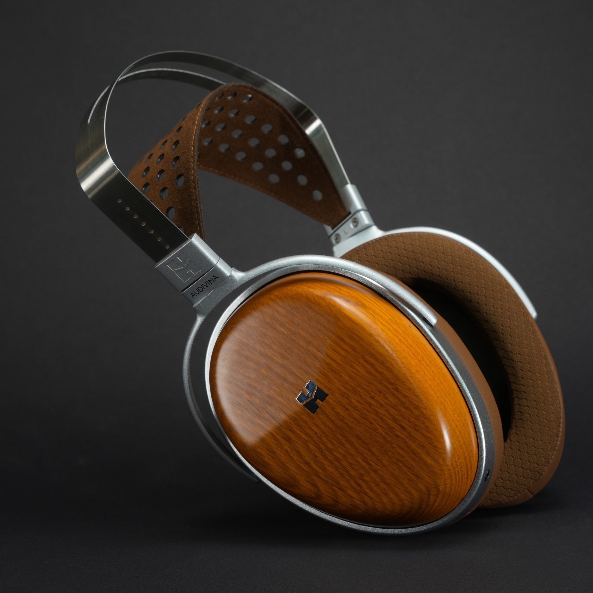 HIFIMAN AUDIVINA Closed-Back Planar Magnetic Headphones | Bloom Audio
