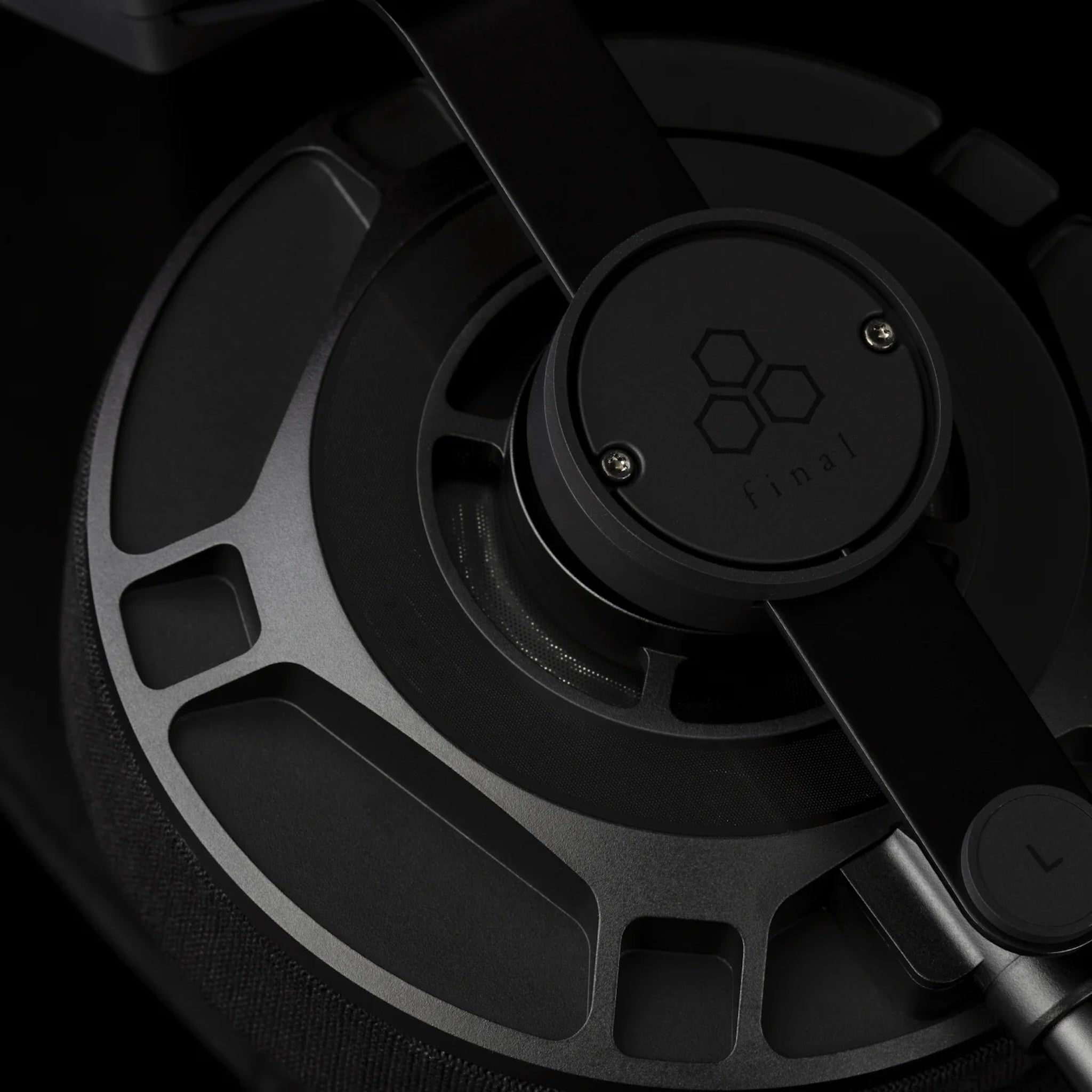 Final D7000 Open Back Planar Magnetic Headphones | Bloom Audio