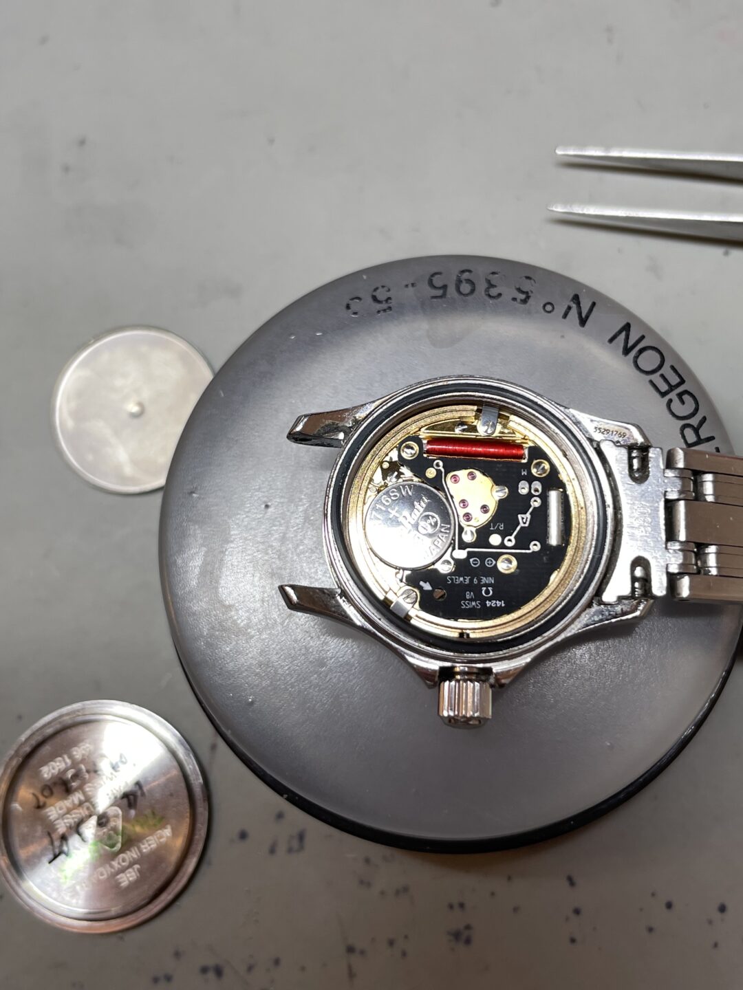 OMEGA（オメガ）Seamaster 120m 2581.21の電池交換 | BROOCHブローチ