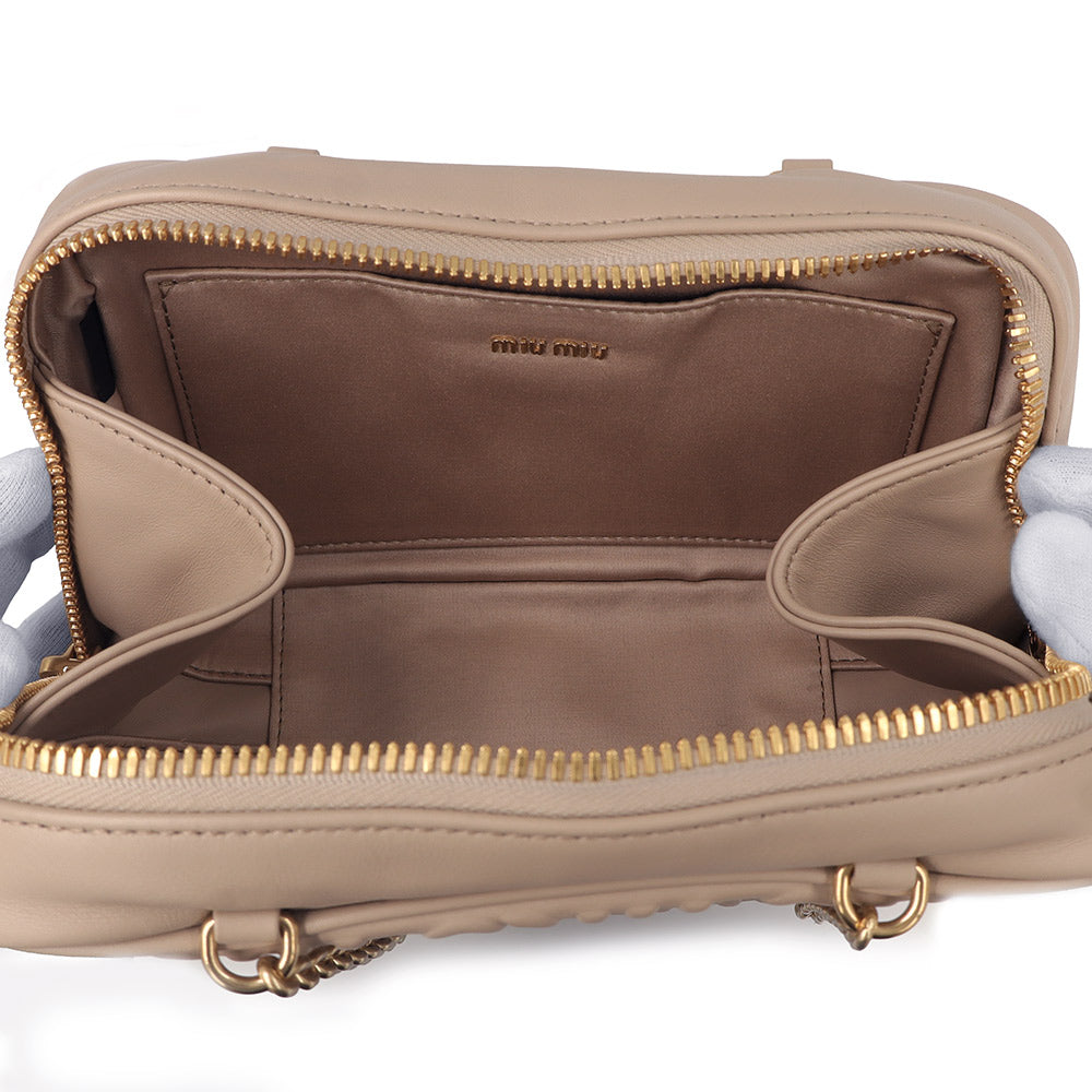 未使用 展示品】ミュウミュウ miu miu エンボス ロゴ チェーン