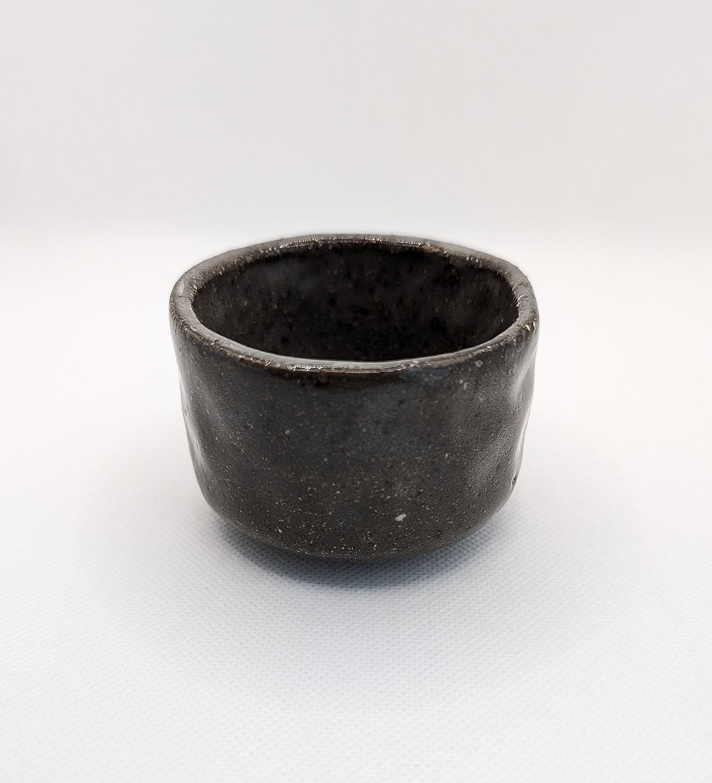 黒釉茶碗 – 大樋焼 作家 大樋晃樂（晃楽） 公式サイト「bring it