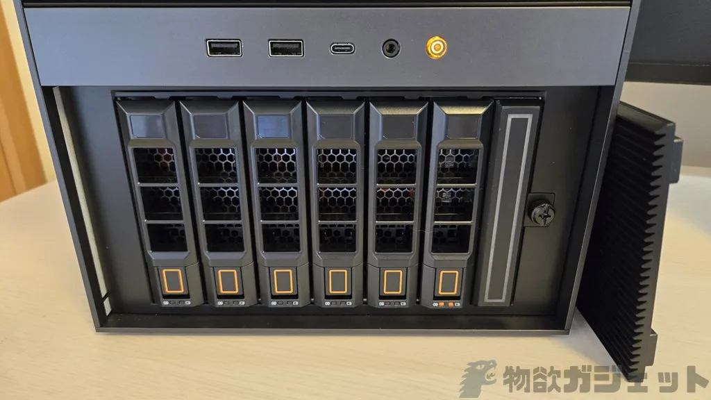 最大164TB！NAS ZimaCube Pro「1235U-64G」10コア 最大164TB！NAS