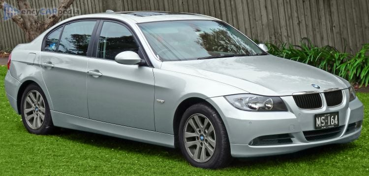 BMW 320i (E90) specs (2005-2007): performance, dimensions