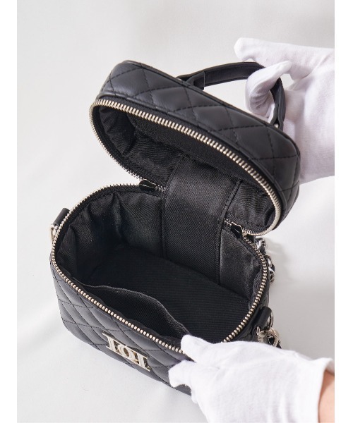 キルティングスクエアミニバッグ(シルバーパーツ)（ハンドバッグ