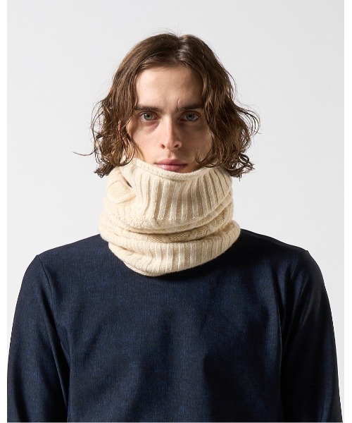 wjk（ダヴルジェイケイ）の「plating cable knit snood（ネック