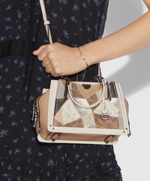 COACH（コーチ）の「【コーチ】ドリーマー 21 ウィズ シグネチャー