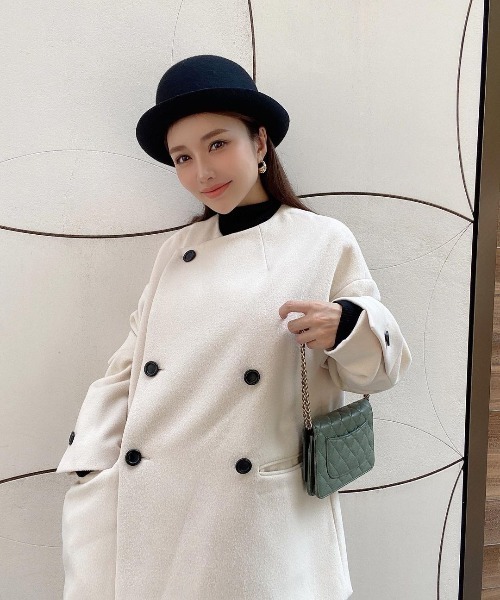 EIMY ISTOIRE（エイミーイストワール）の「バイカラーボタンショート