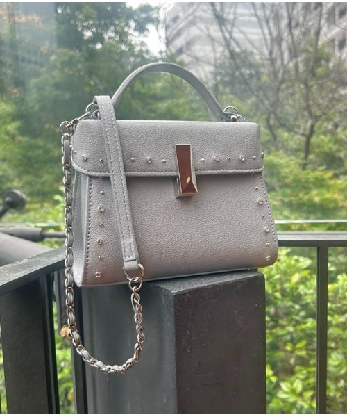 CELFORD（セルフォード）の「限定ビジュースタッズポシェット