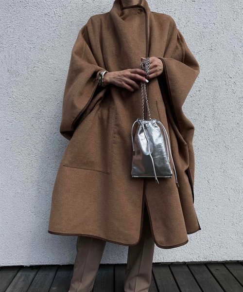 Ameri（アメリ）の「REVERSIBLE COLOR PONCHO COAT（ポンチョ）」 - WEAR