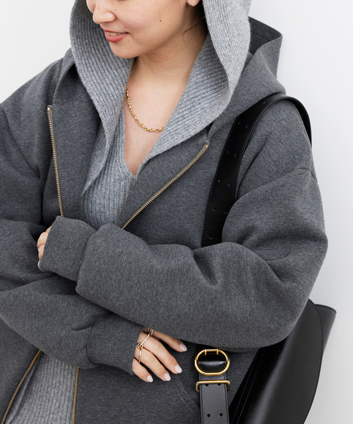 Deuxieme Classe（ドゥーズィエムクラス）の「Oversized ジップ