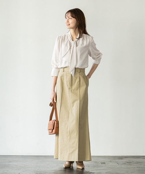 Noble（ノーブル）の「ロイヤルサテンボウタイブラウス（シャツ