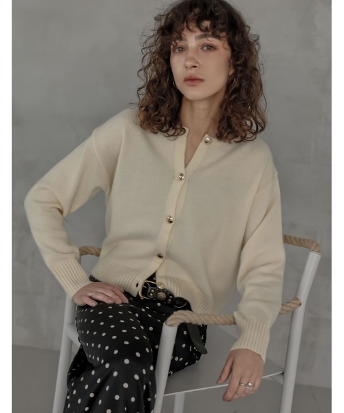 Re:EDIT（リエディ）の「[2025AW COLLECTION]金ボタンニット