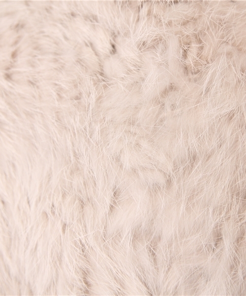 goa（ゴア）の「ラビット×ラクーン フリンジ付ファーポンチョ