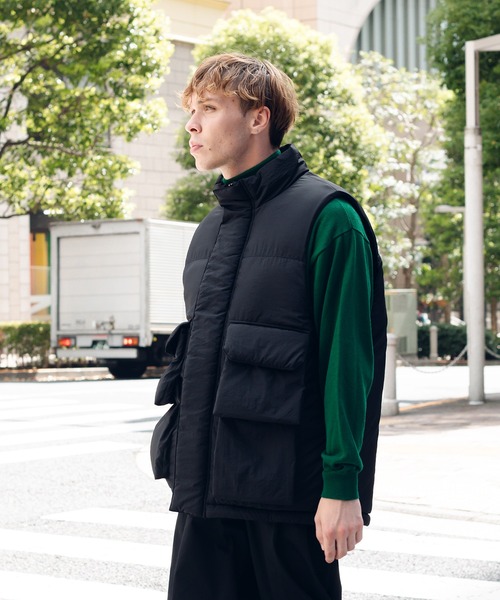 ONCILY（オンシェリー）の「MULTI POCKET PADDING VEST / マルチ