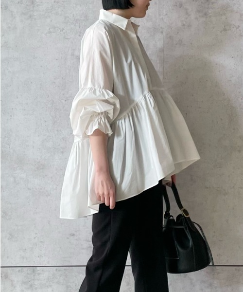 Mila Owen（ミラオーウェン）の「シャツ衿ボリュームブラウス（シャツ