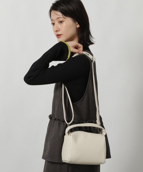 LAKOLE（ラコレ）の「ソフトスクエアミニ2WAYショルダーバッグ