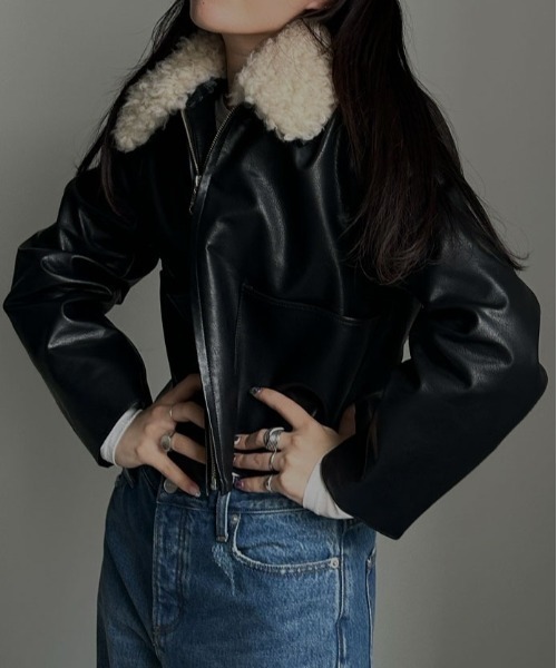 Ameri（アメリ）の「2WAY COMPACT SYNTHETIC LEATHER JACKET