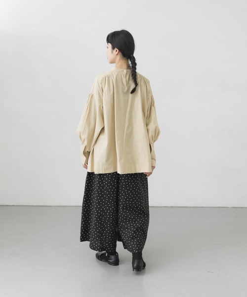 かぐれ（カグレ）の「コットンスモッキングブラウス（シャツ/ブラウス