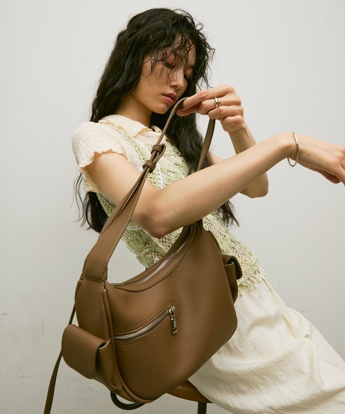 Side pocket moon bag / サイドポケットムーンバック（ショルダー