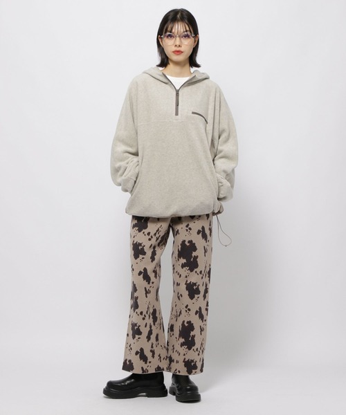 niko and（ニコアンド）の「ソフトフリース切り替えZIPパーカー