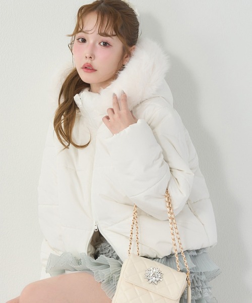 今すぐお届け可能!】フード付きショートフェイクダウンジャケット
