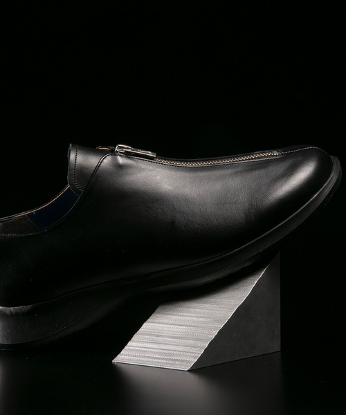 atmos（アトモス）の「SINOBIS FRONT ZIP / シノビス フロント ジップ