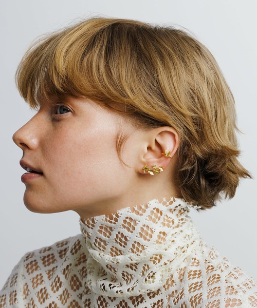 AHKAH（アーカー）の「アンパピヨンブリリアン イヤーカフ（イヤーカフ