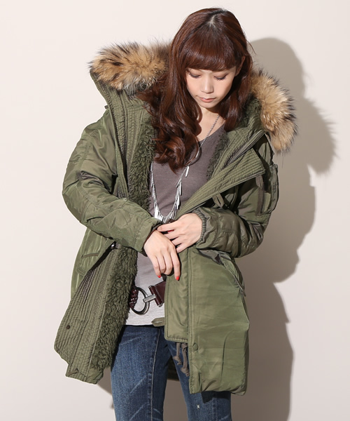 goa（ゴア）の「ラクーンファー付オリジナルshell N-3B（ナイロン