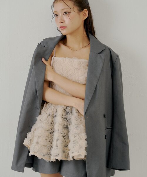 Chico（チコ）の「【SALON by Chico】ローズチュールペプラムブラウス