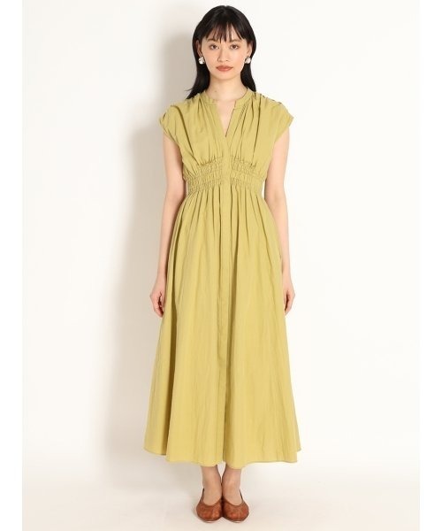 フォクシー 37794 ｲｴﾛｰ ﾉｰｽﾘｰﾌﾞ ﾜﾝﾋﾟｰｽ 40 イエロー ノースリーブ