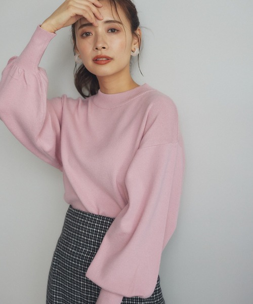 mysty woman（ミスティウーマン）の「ボリュームスリーブニットプル