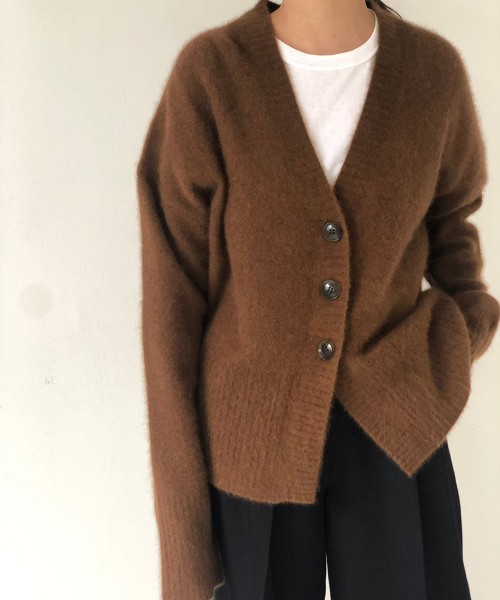 TODAYFUL（トゥデイフル）の「ラクーンニットカーディガン（Tシャツ