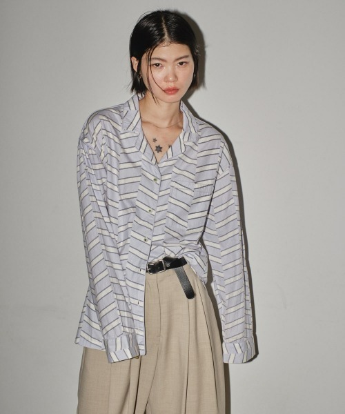 TODAYFUL（トゥデイフル）の「ジオメトリックパジャマシャツ（シャツ