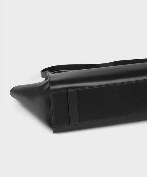 Paul Smith（ポールスミス）の「タックドレザーリュクス / 873936 G092