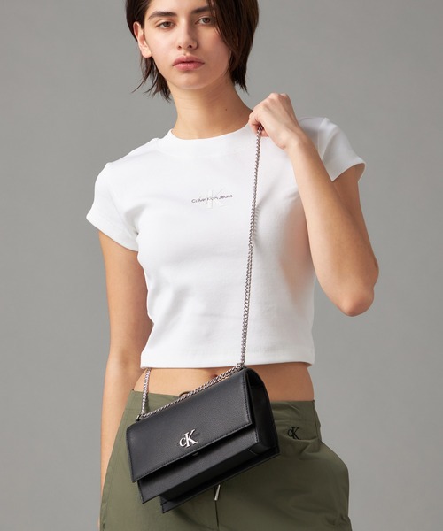 Calvin Klein（カルバン・クライン）の「スモールフラップチェーン