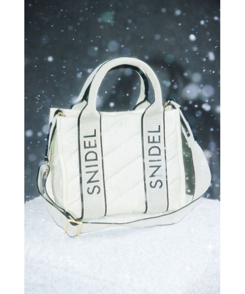 SNIDEL（スナイデル）の「キルティングロゴバッグ（ショルダーバッグ