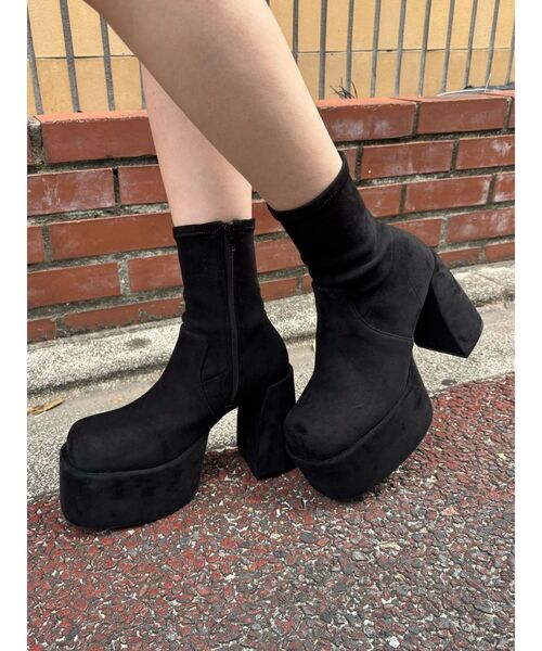 セール】バルキープランプショートフィットブーツ（ブーツ）｜EMODA